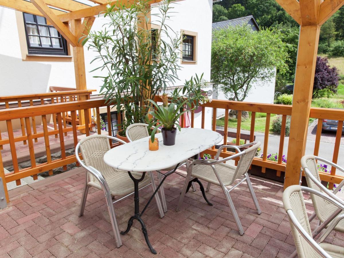Lavish Apartment In Merschbach Near The Forest Екстериор снимка
